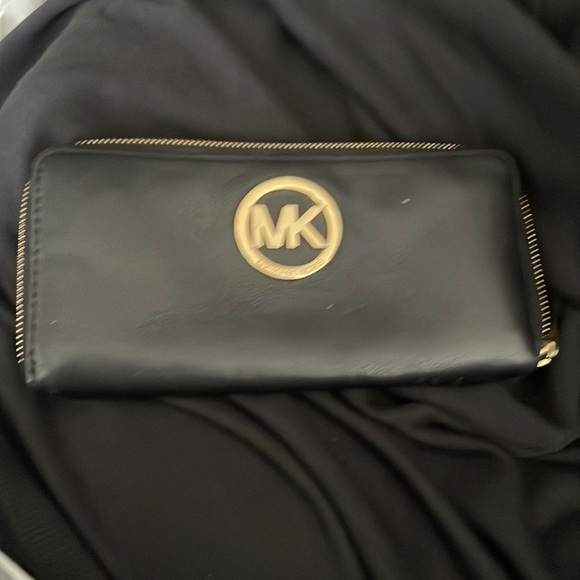 MICHAEL Michael Kors Handbags - Used Black Michael Kors Wallet​